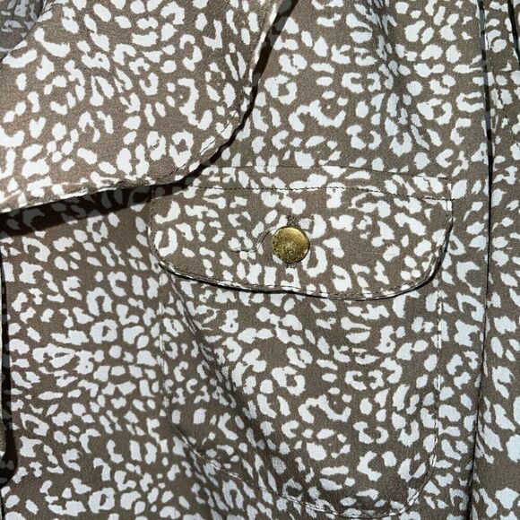 Banana Republic Sleeveless Tan and White Ruffle Animal Print Top Size LP - Picture 5 of 9